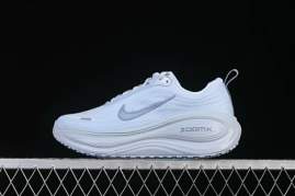 Picture of Nike Vomero Plus _SKUfw21450984178141943fw